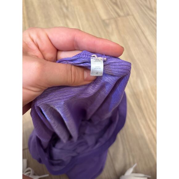 Lululemon Swiftly Tech‎ Tee Purple V-Neck | Size 4 - Picture 4 of 7